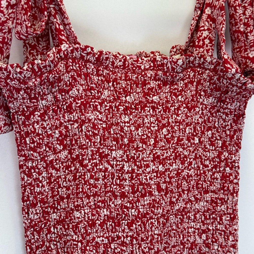 Francesca's Mi Ami Women's Smocked Ribbon Strap Red Floral Romper Size S - Picture 2 of 8
